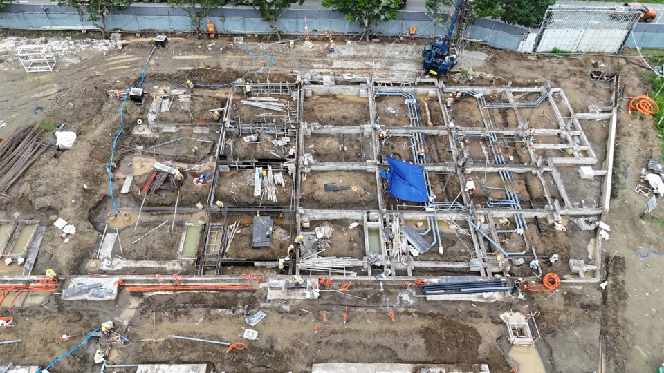 Slider Zone 4: Foundation and ground beam concreting works are in progress for units C.18 to C.21