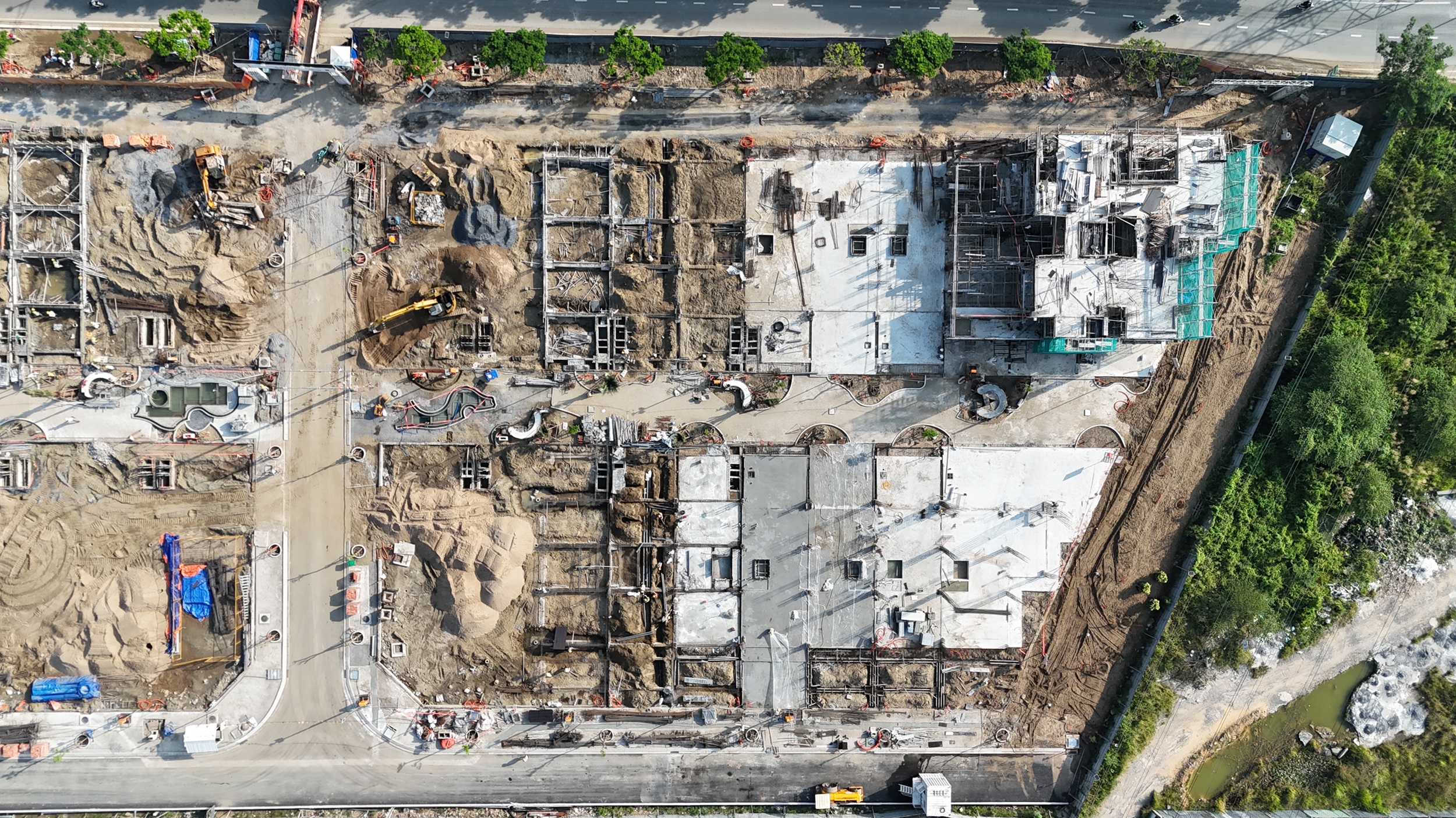 Slider Zone 3: Units C.22 to C.28 are under RC structure works on the ground floor and Level 1.