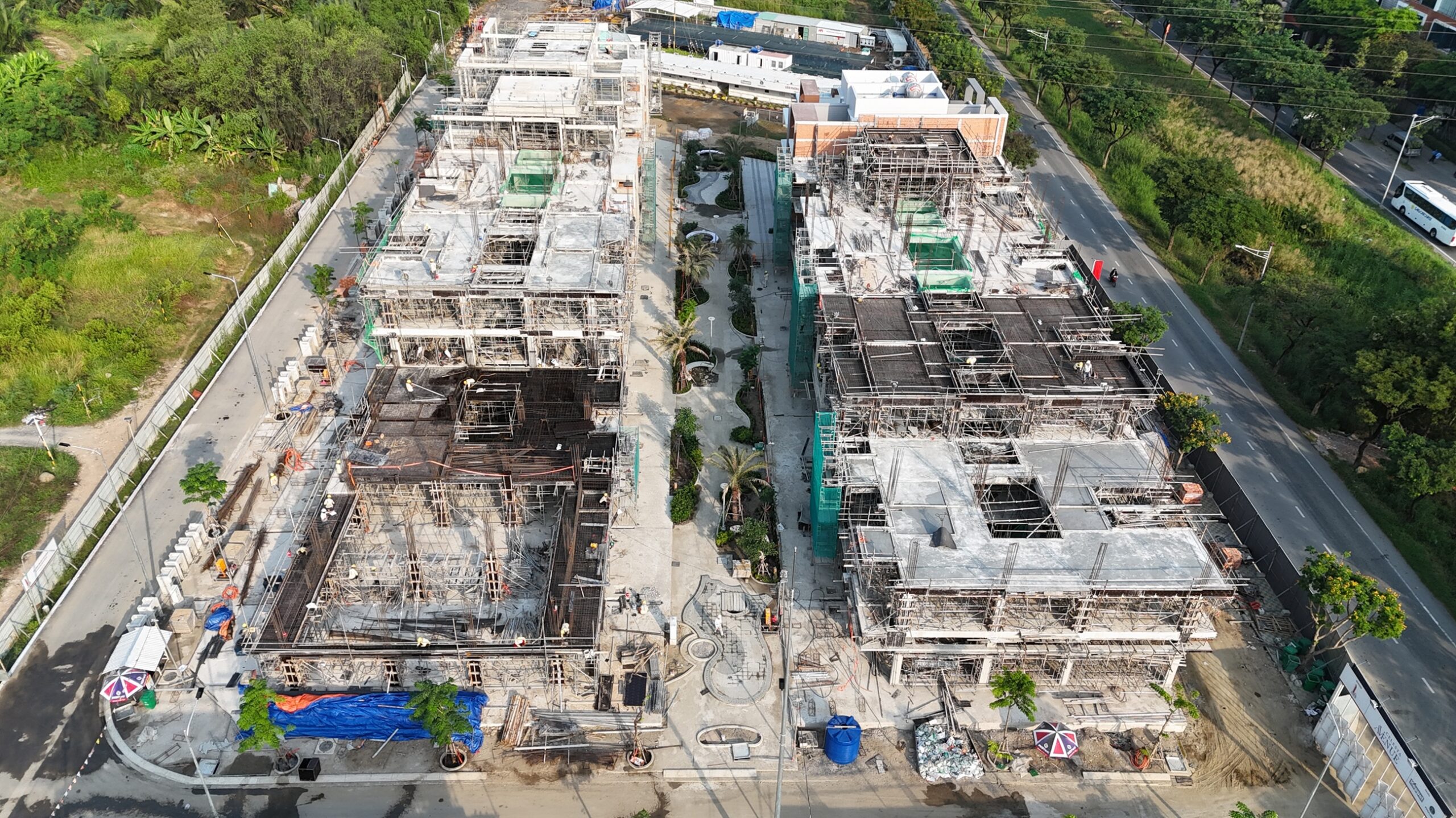 Slider Units C.03 to C.10 are under RC structure works.